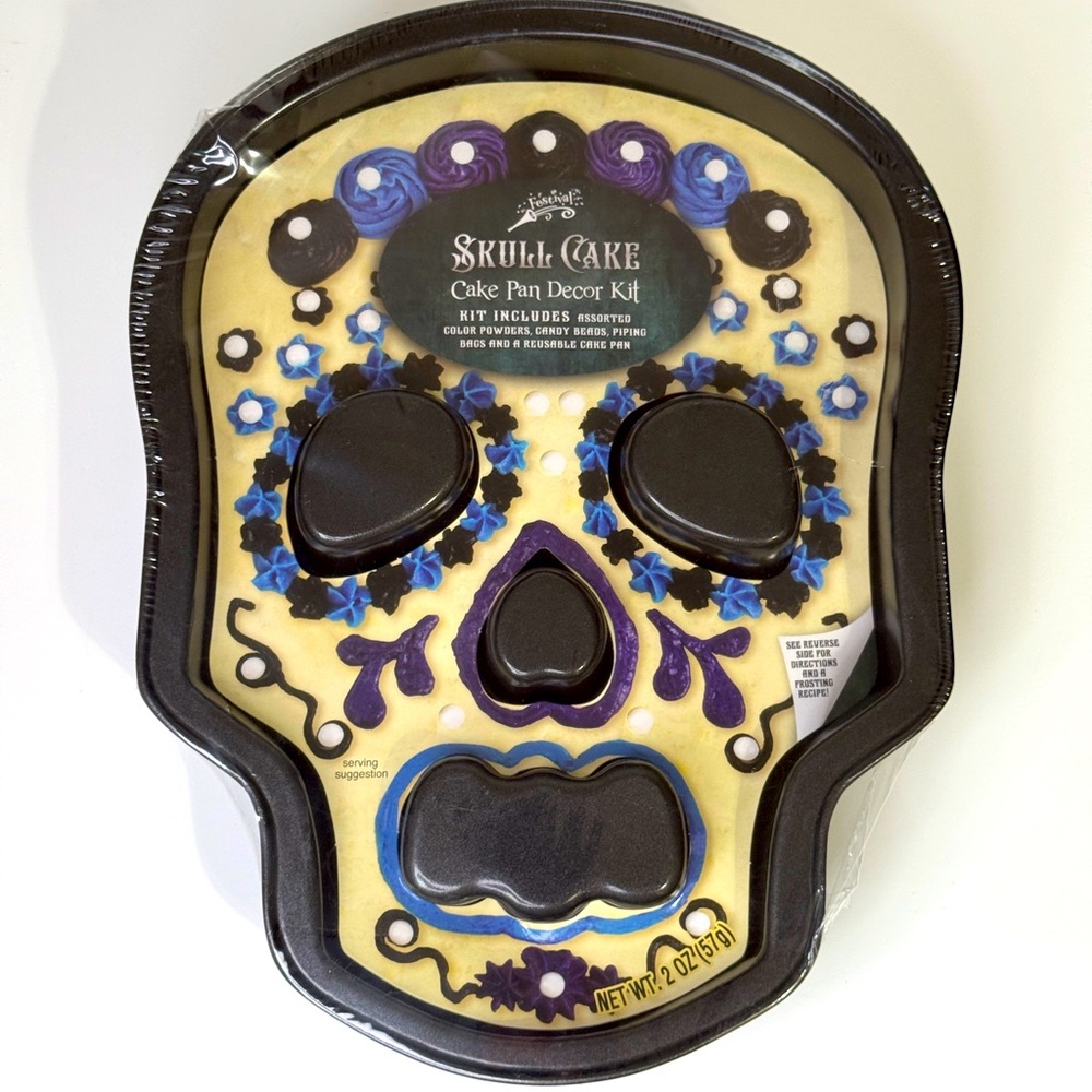 Festival Skull Cake Pan with powders, candy beads & piping bags